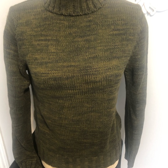 Banana Republic heavy weight cotton turtleneck sweater - Picture 2 of 5